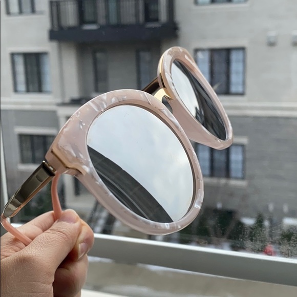 Pink Mirror Sun Glasses - Picture 3 of 4